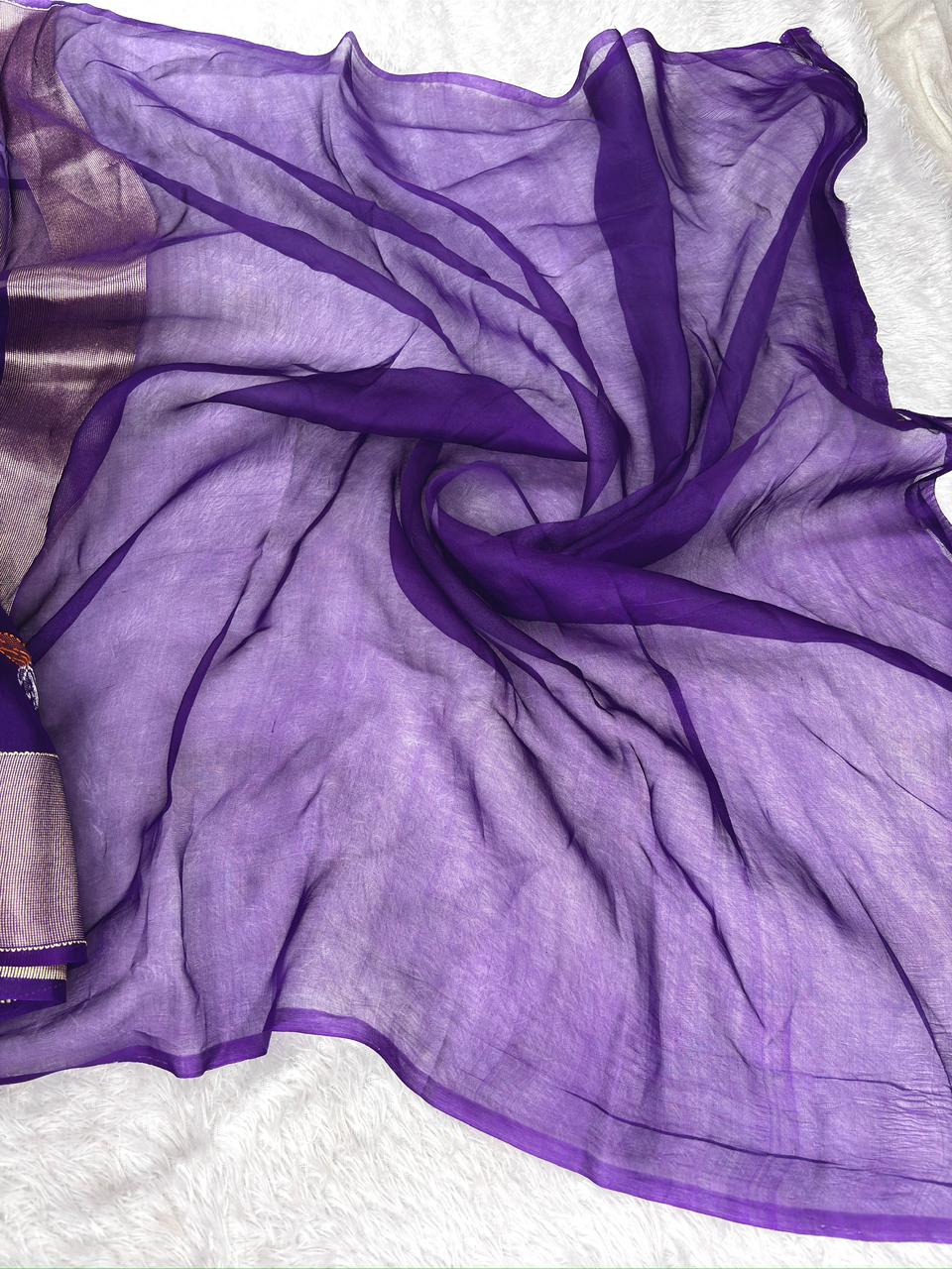 Royal Amethyst Kora Kadhua Jamdani Handloom Saree with Multicolour Floral Motifs