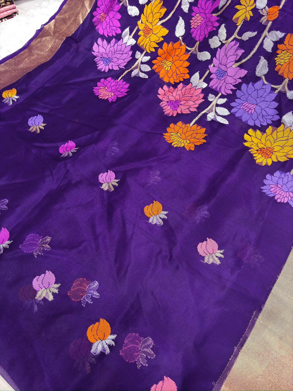 Royal Amethyst Kora Kadhua Jamdani Handloom Saree with Multicolour Floral Motifs