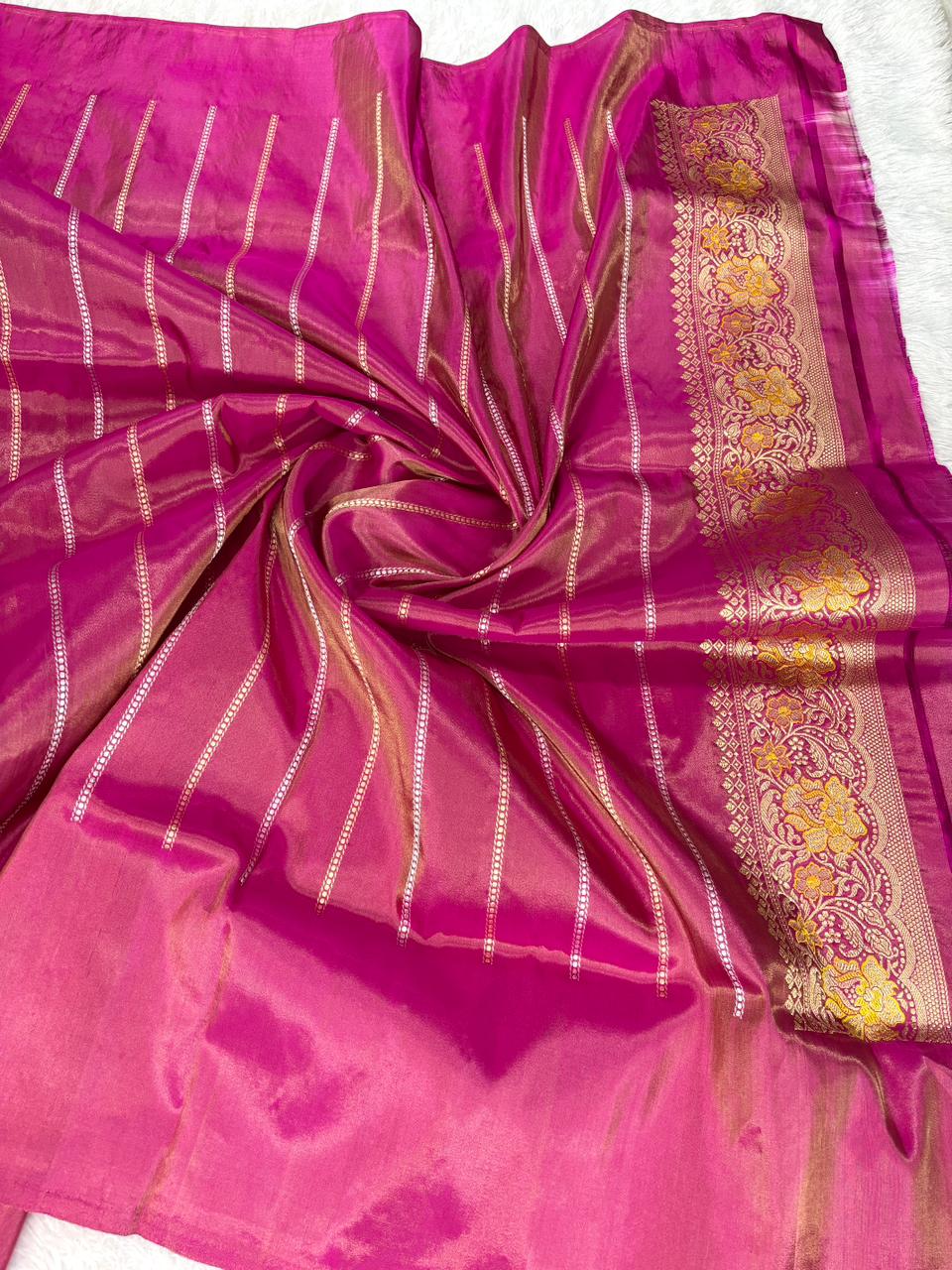 Royal Parrot Green & Magenta Premium Tissue Kadhua Handloom Saree with Floral Border