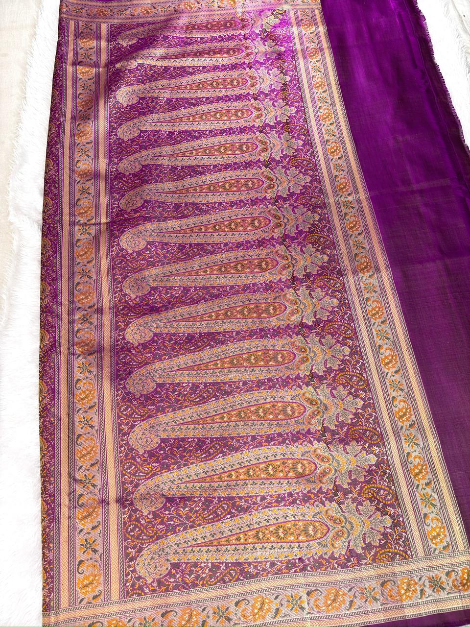 Exquisite Magenta Katan Silk Jamawar Saree with Traditional Paisley Jamawar Weaving