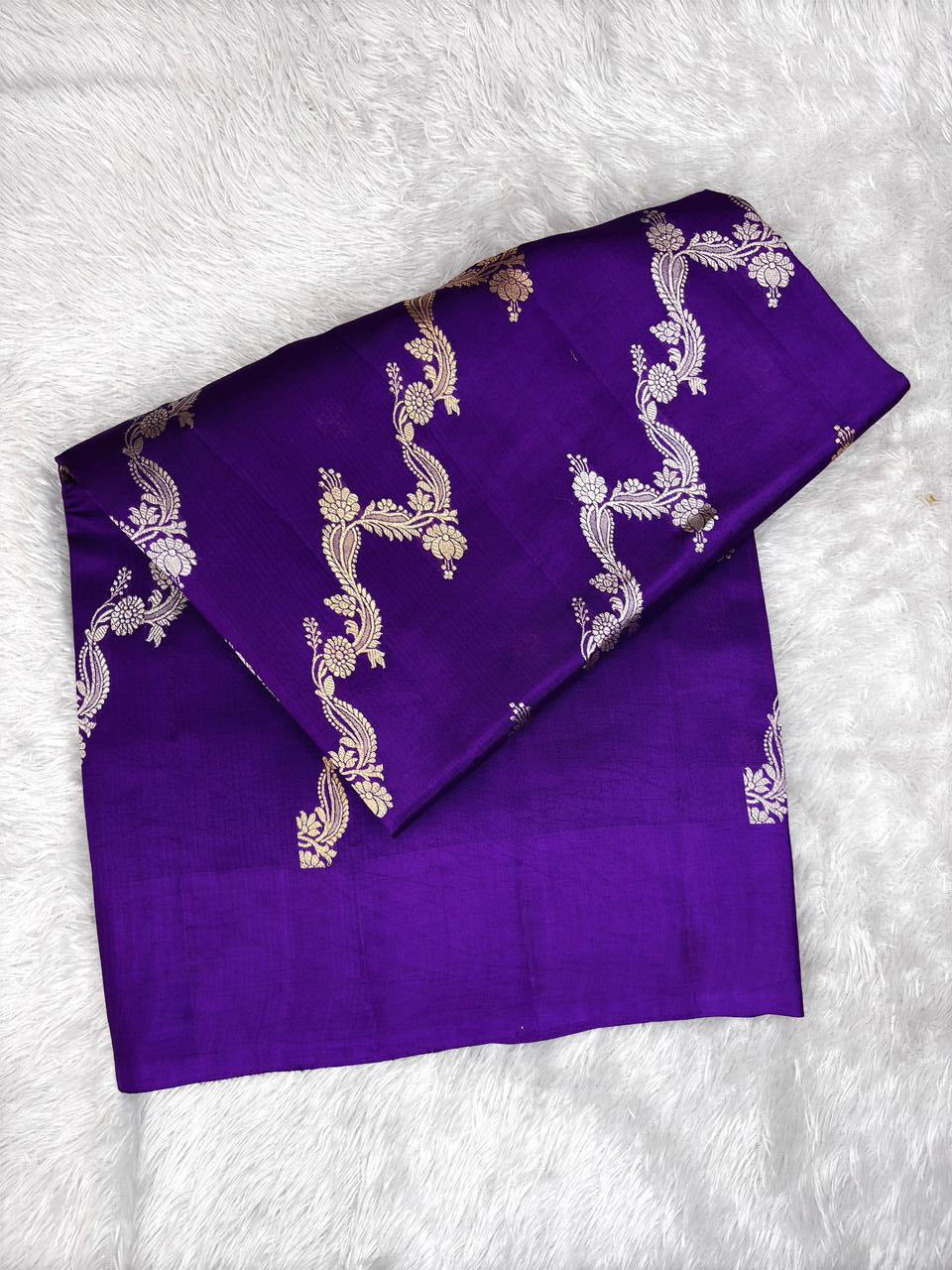 Product description color and title for this katan light weight kadhua ( half n half )handloom saree