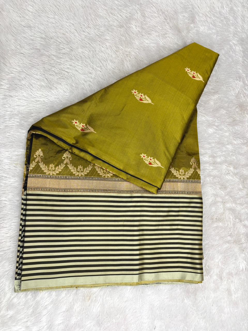 Olive Noir Katan Boota Kadhua Designer Handloom Saree    Olive Green with Black & Antique Gold Accents