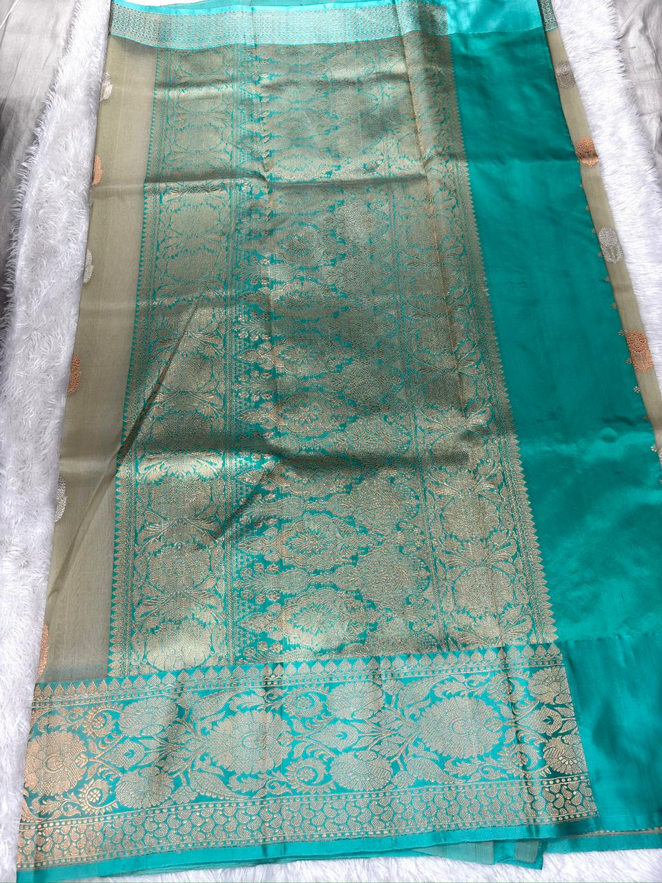 Product description color and title for this kora desinger saree