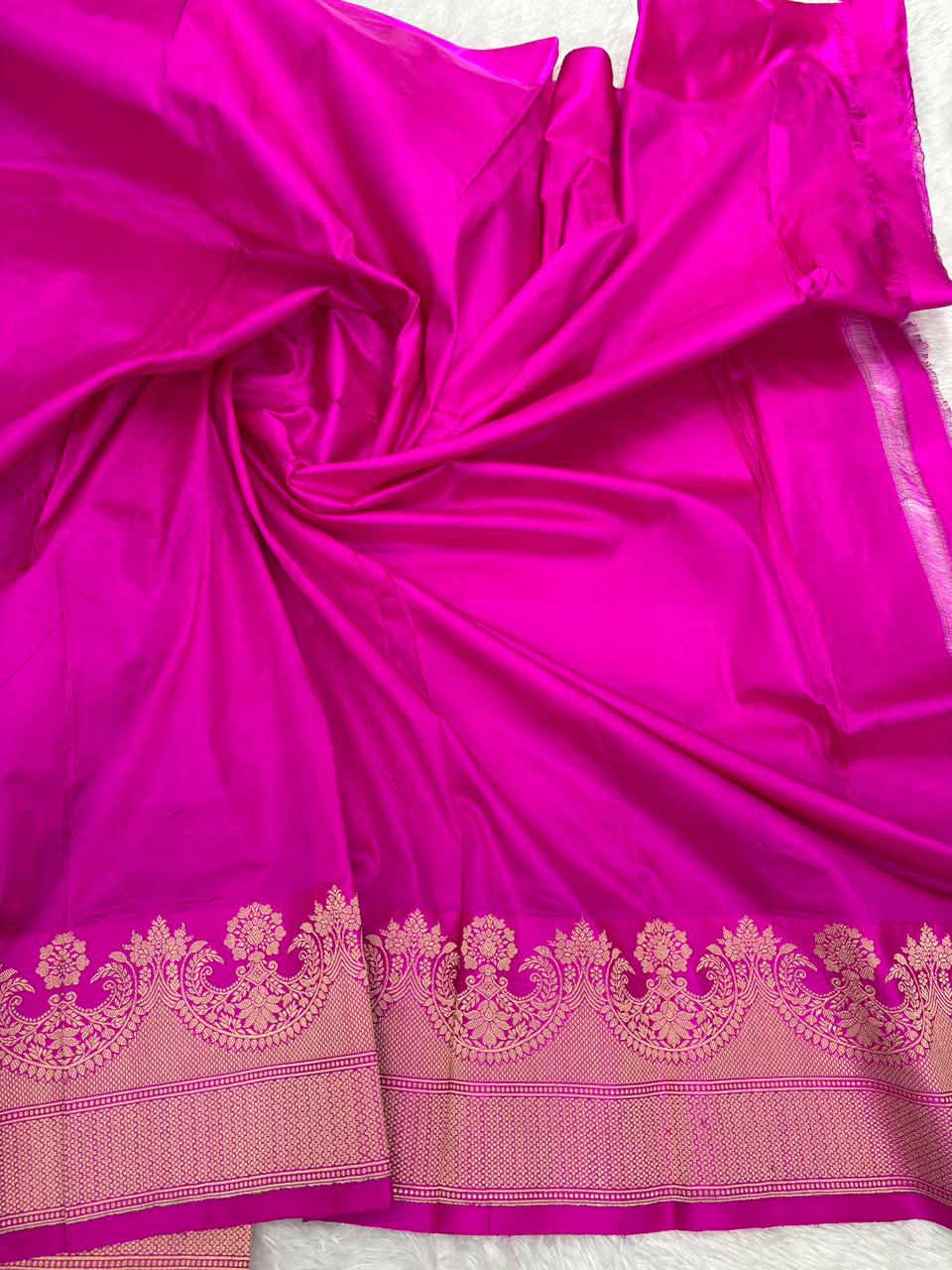 Mustard Yellow Katan Silk Kadhua Boota Handloom Banarasi Saree with Rani Pink Zari Border