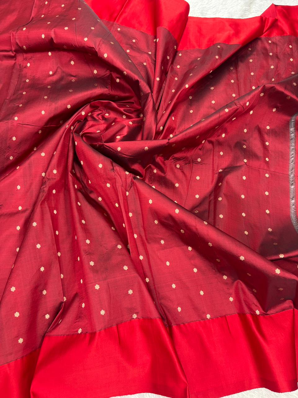 Classic Black Katan Silk Kadhua Boota Handloom Banarasi Saree with Red Zari Border