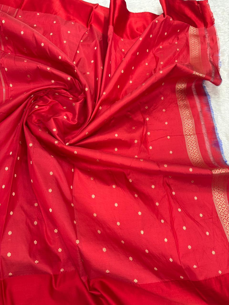 Royal Rani Purple Katan Silk Kadhua Boota Handloom Banarasi Saree with Red Meenakari Border