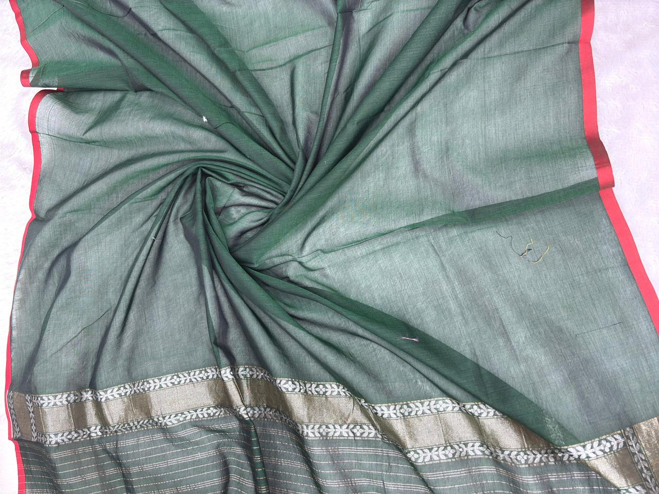 Emerald Heritage: Handloom Banarasi Pure Katan Silk Kadhwa Jamdani Saree