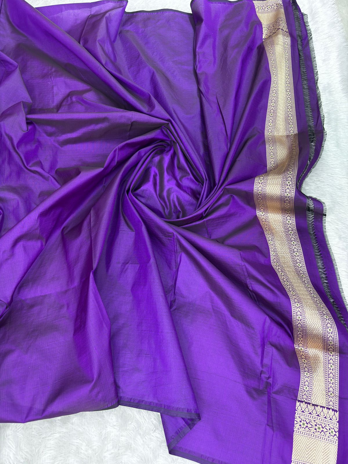 Deep Purple Handwoven Banarasi Katan Silk Jungla Saree with Meenakari