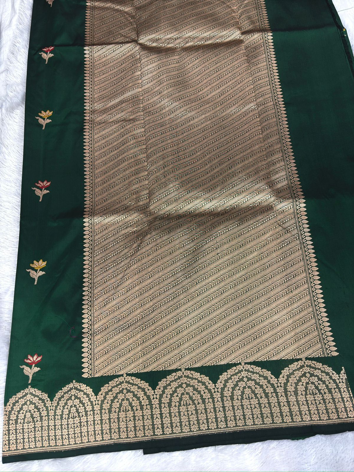 Katan Silk Saree: Bottle Green with Scalloped Jhular Border