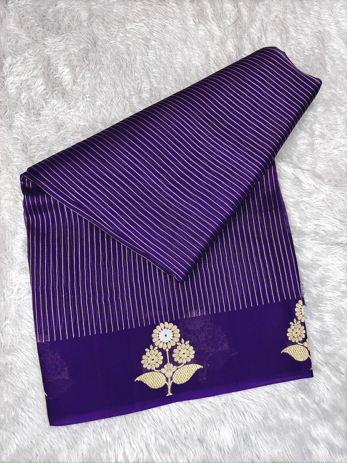 Royal Violet Kora Designer Kadhua Handloom Banarasi Saree with Antique Zari Pallu