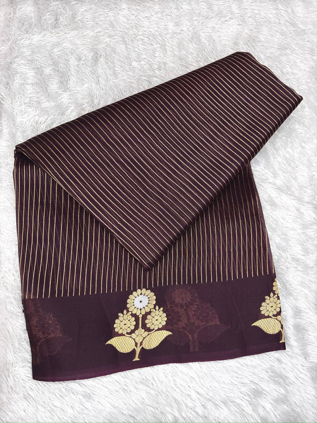 Rich Wine Kora Designer Kadhua Handloom Banarasi Saree with Antique Zari Pallu