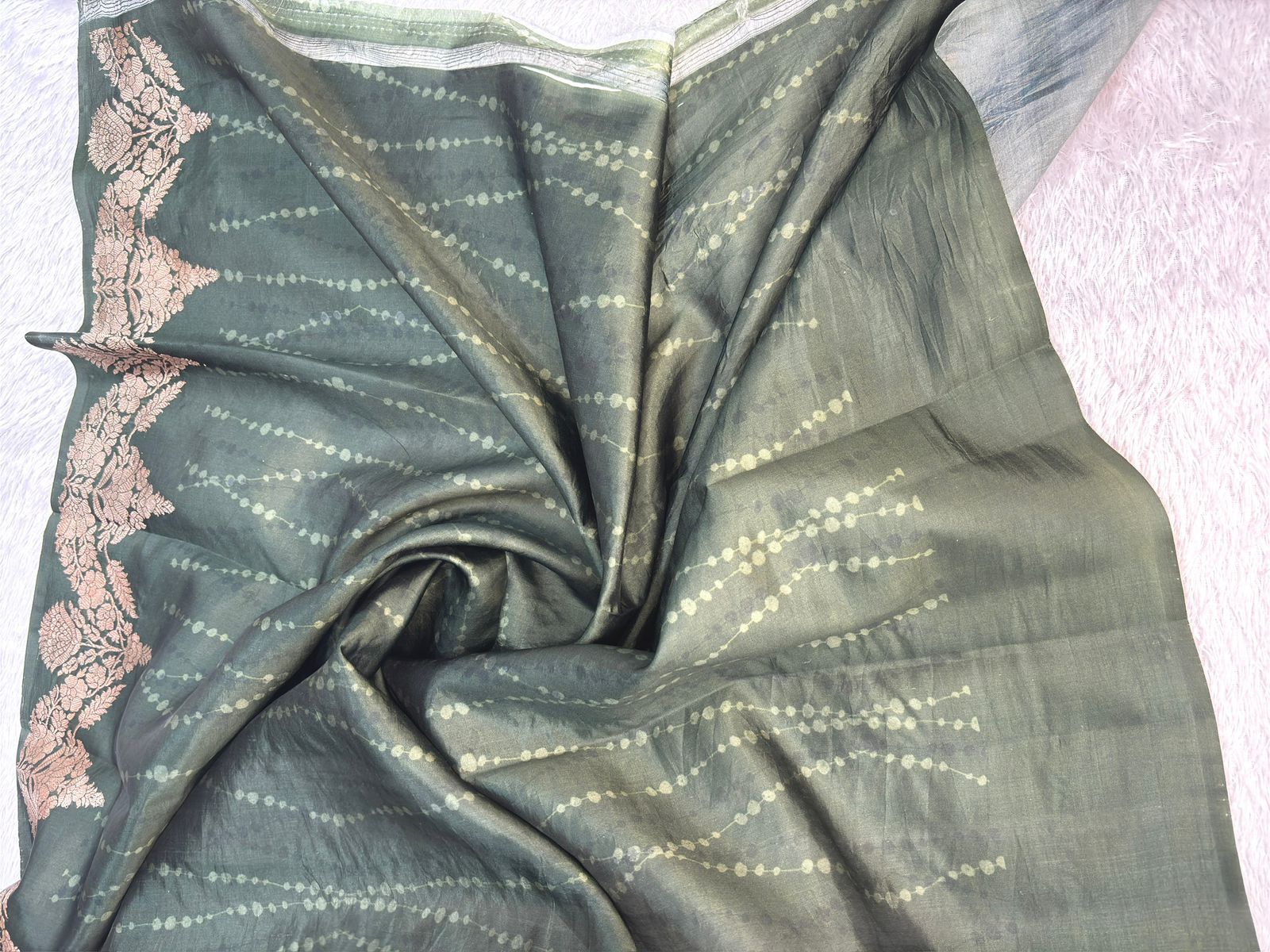 Bottle Green Lightweight Katan Silk Kadhua Banarasi Saree with Floral Print & Rich Zari Border