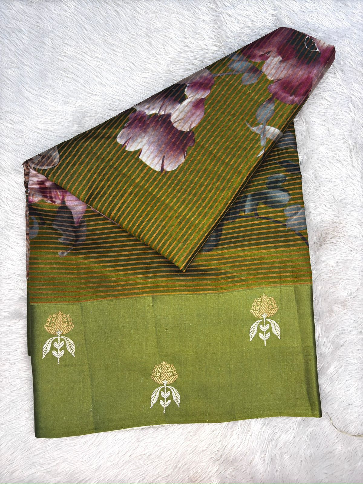 Olive Green Lightweight Katan Silk Kadhua Banarasi Saree with Floral Print & Zari Pallu