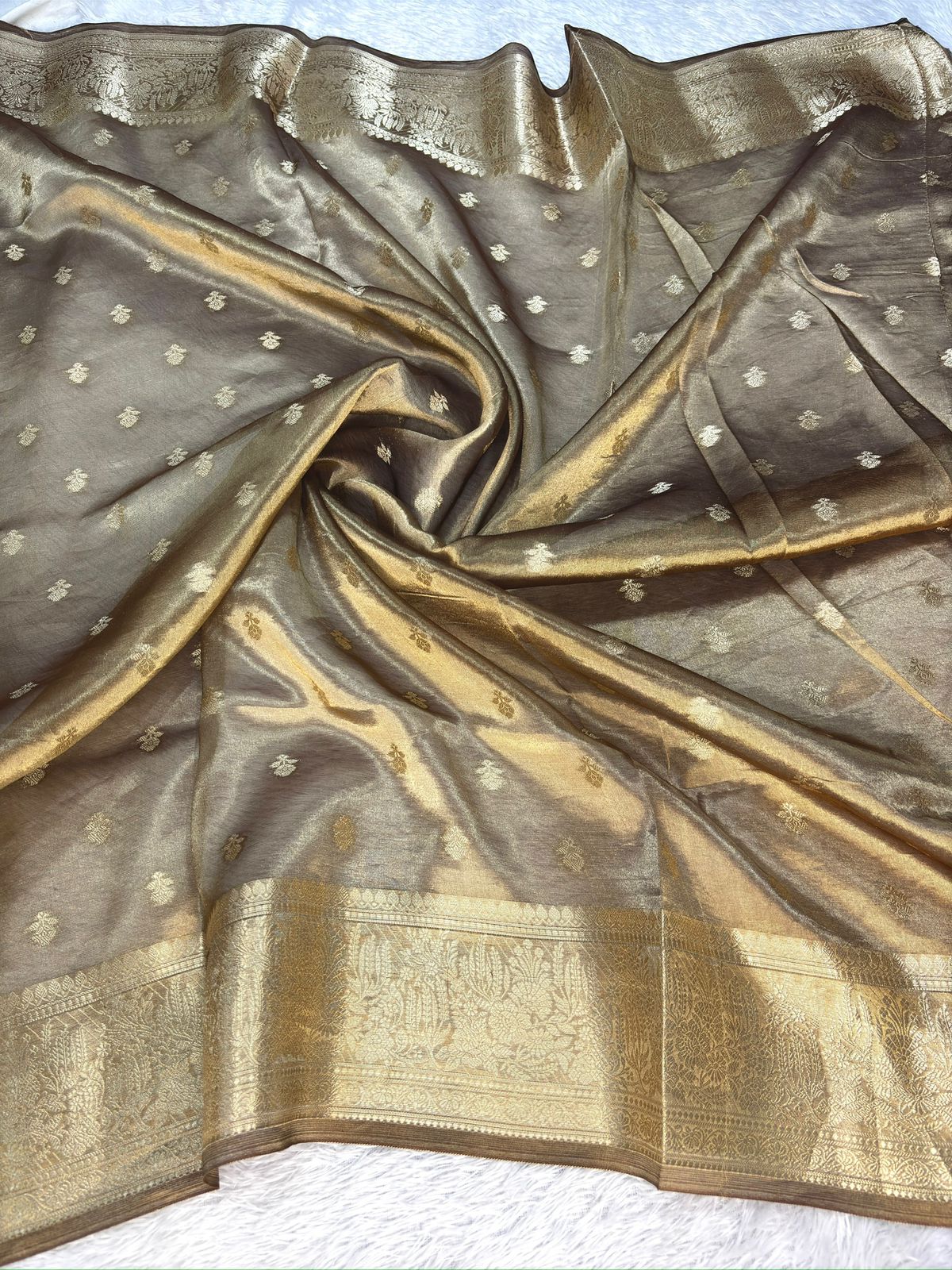 Antique Gold Tissue Silk Banarasi Saree with Meenakari Floral Weaving
