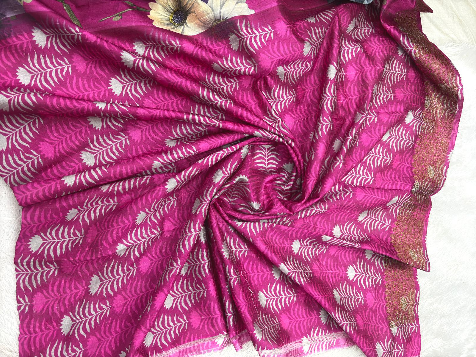 Rani Pink Raw Silk Handloom Saree with Artistic Floral Digital Print