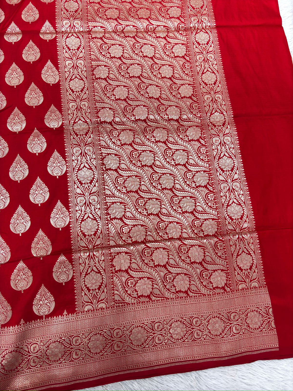 Classic Red Katan Jungla Meenakari Cutwork Handloom Banarasi Saree