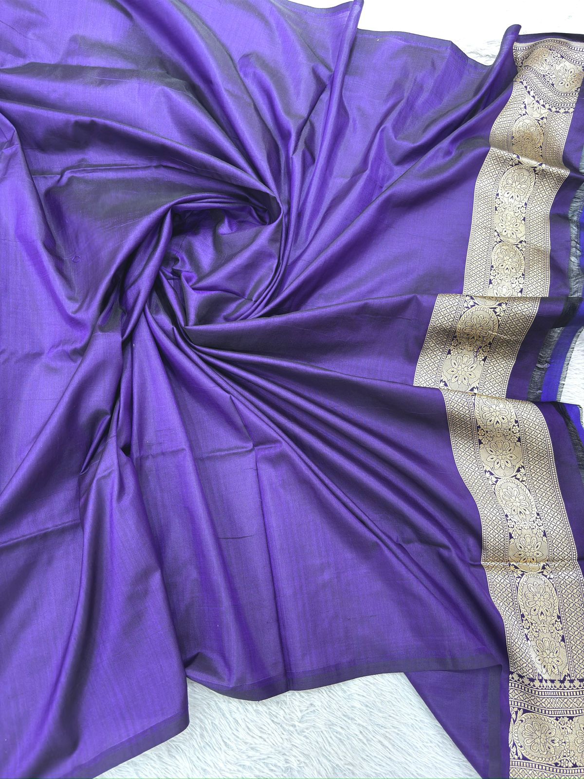 Royal Violet Katan Silk Kadwa Jaal Handloom Banarasi Saree