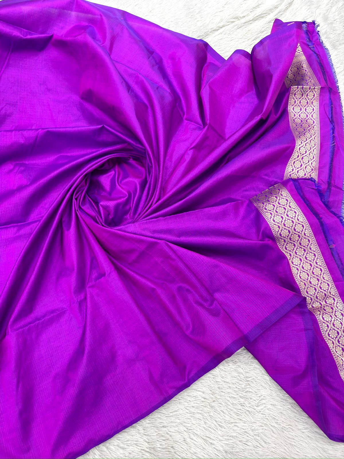 Royal Purple Katan Silk Jungla Cutwork Handloom Banarasi Saree