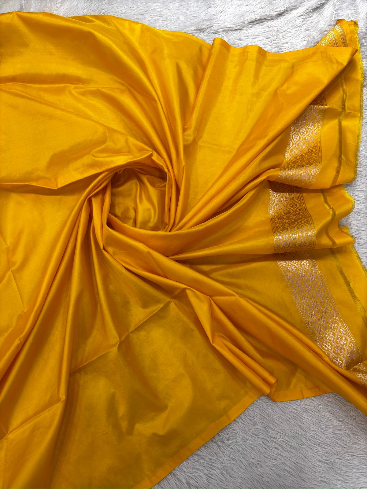 Mustard Yellow Pure Katan Silk Handloom Banarasi Saree