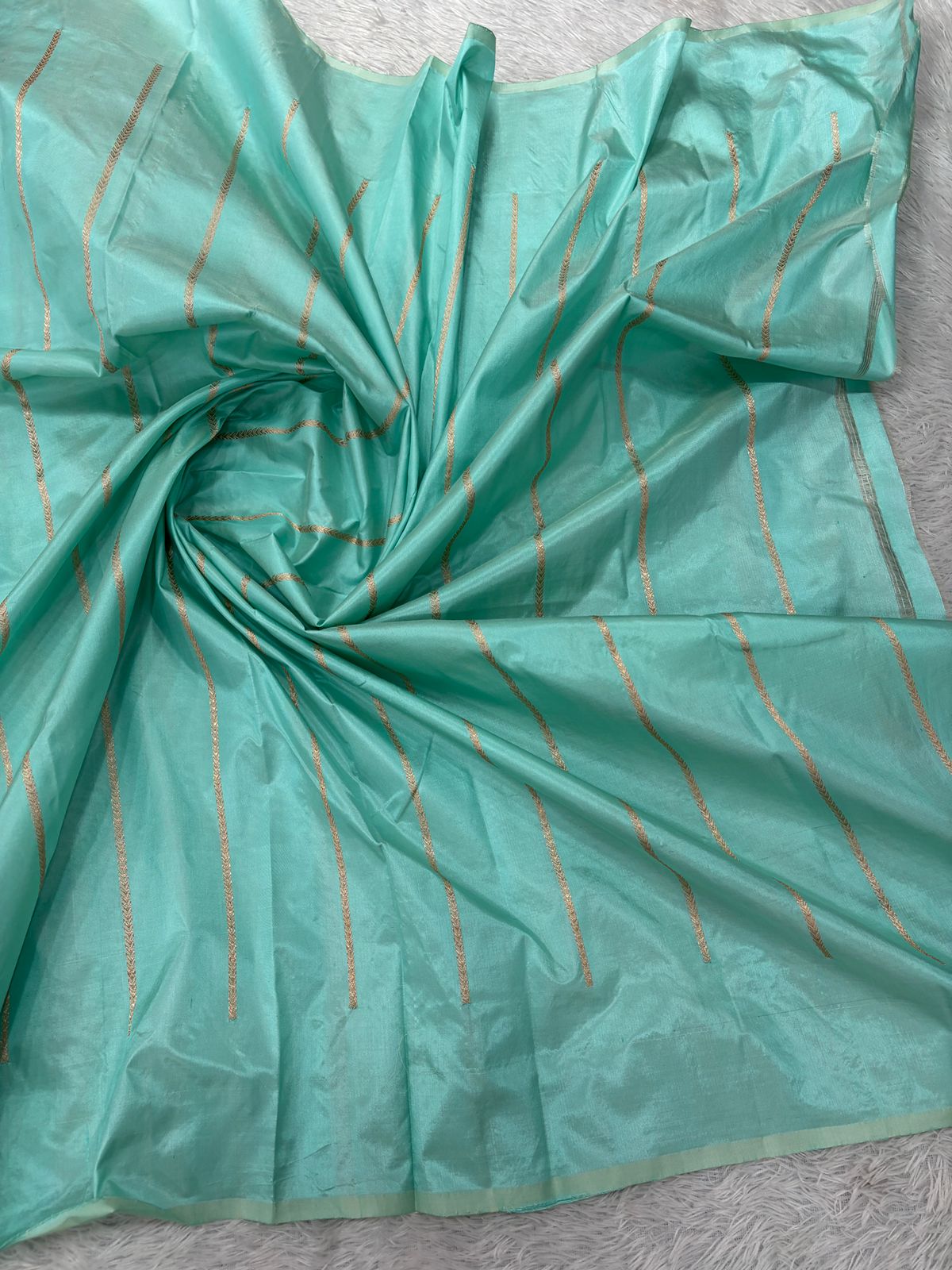 Aqua Seafoam Mint Handloom Banarasi Katan Silk Saree | Rose Gold Zari Kadhua Floral Booti & Scalloped Arch Pallu