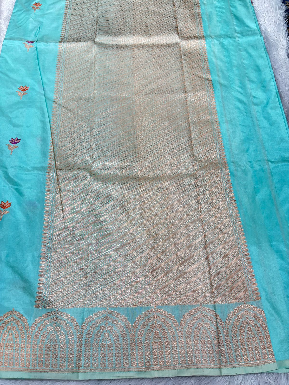 Aqua Seafoam Mint Handloom Banarasi Katan Silk Saree | Rose Gold Zari Kadhua Floral Booti & Scalloped Arch Pallu