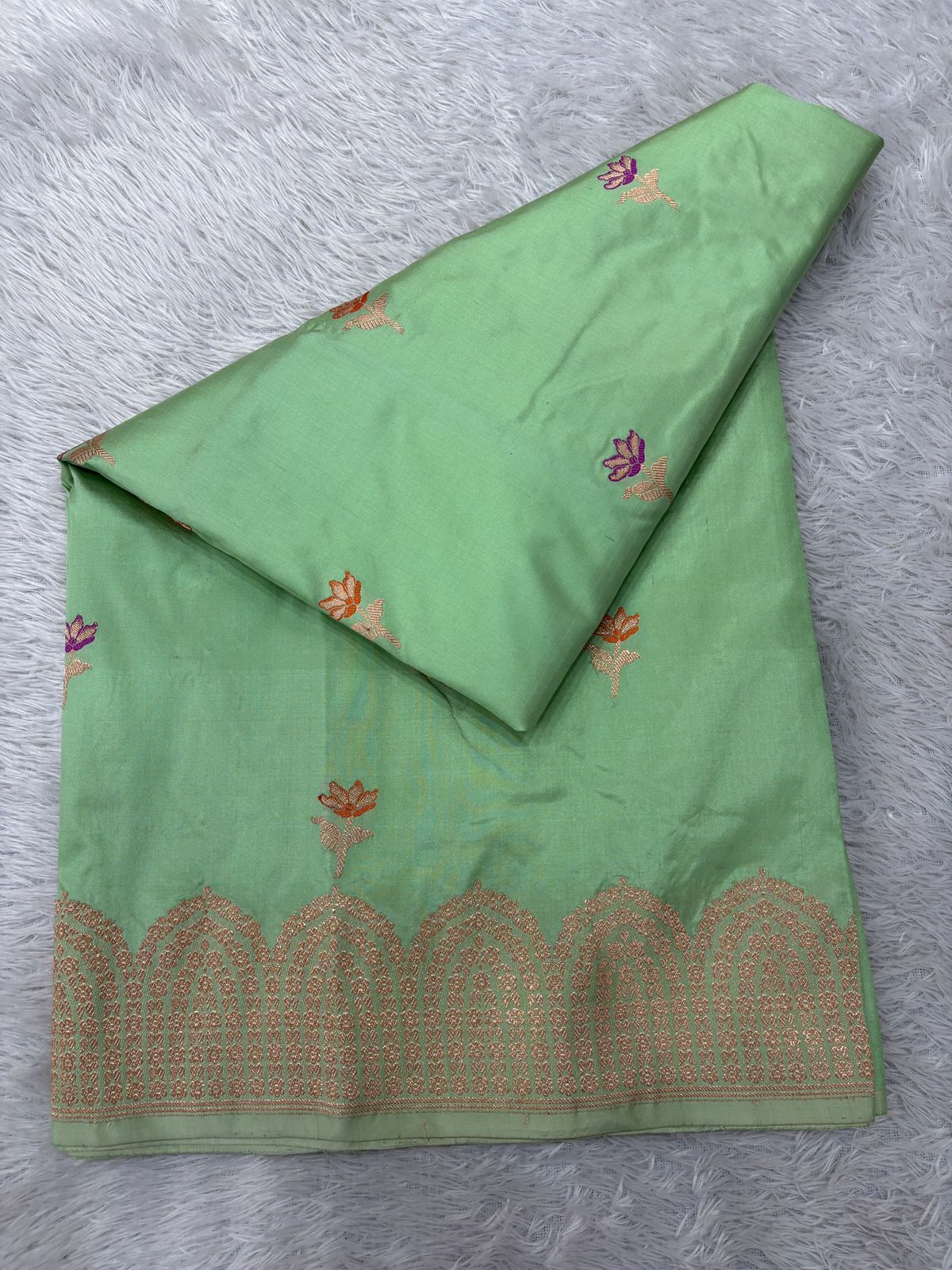Pistachio Mint Green Handloom Banarasi Katan Silk Saree | Rose Gold Zari Kadhua Floral Booti & Scalloped Arch Pallu