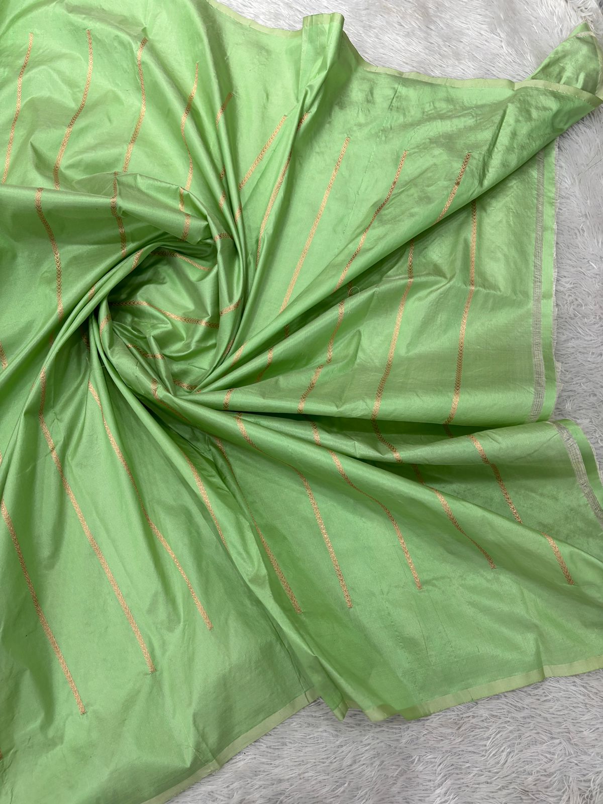 Pistachio Mint Green Handloom Banarasi Katan Silk Saree | Rose Gold Zari Kadhua Floral Booti & Scalloped Arch Pallu