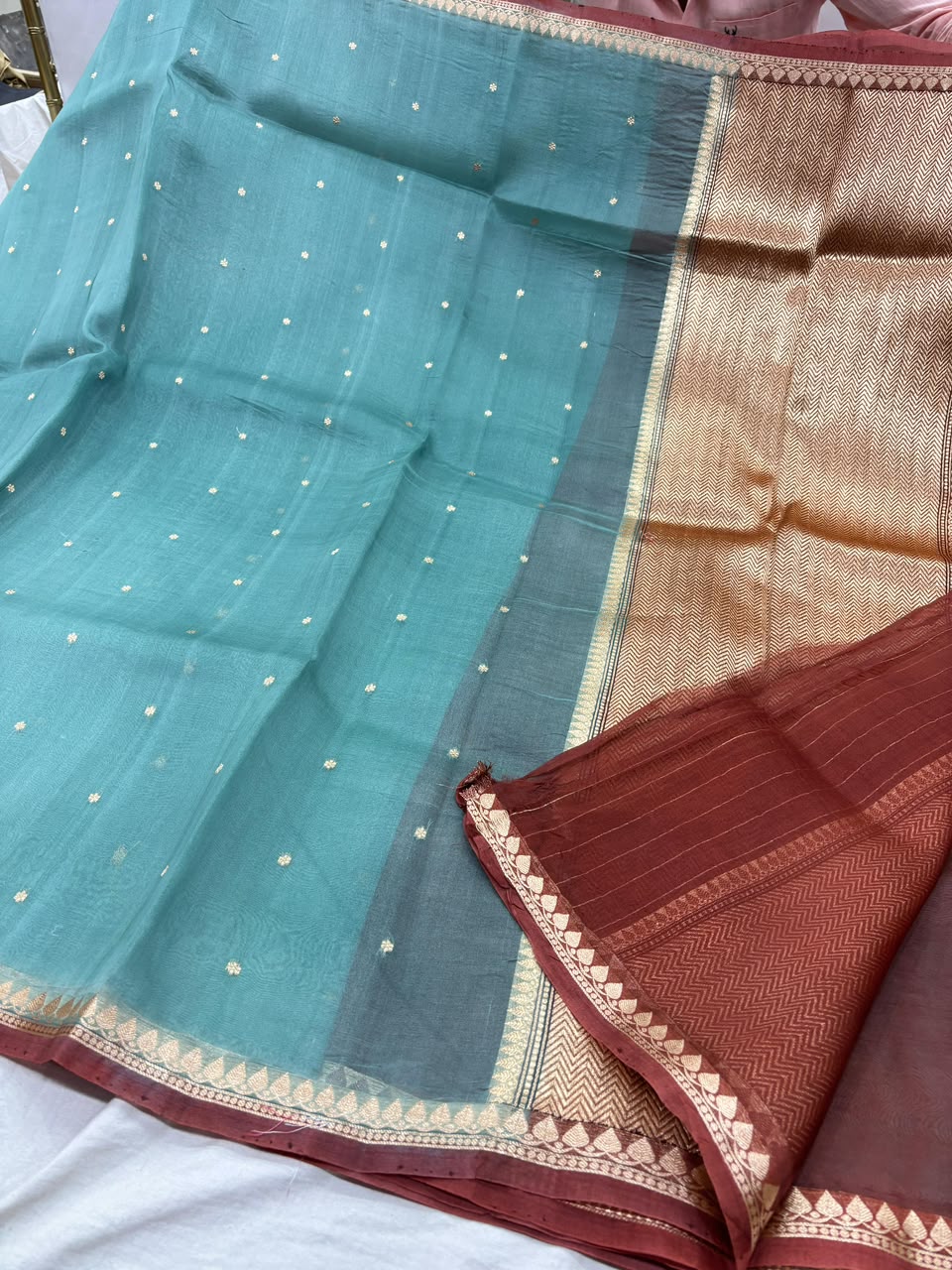 Sea Green Banarasi Kora Organza Saree with Chevron Gold Zari Pallu & Dark Maroon Contrast